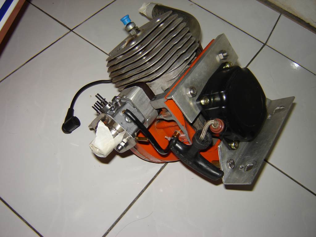 Attachment browser Chainsaw rc boat engine.jpg by robertangkah RC Groups